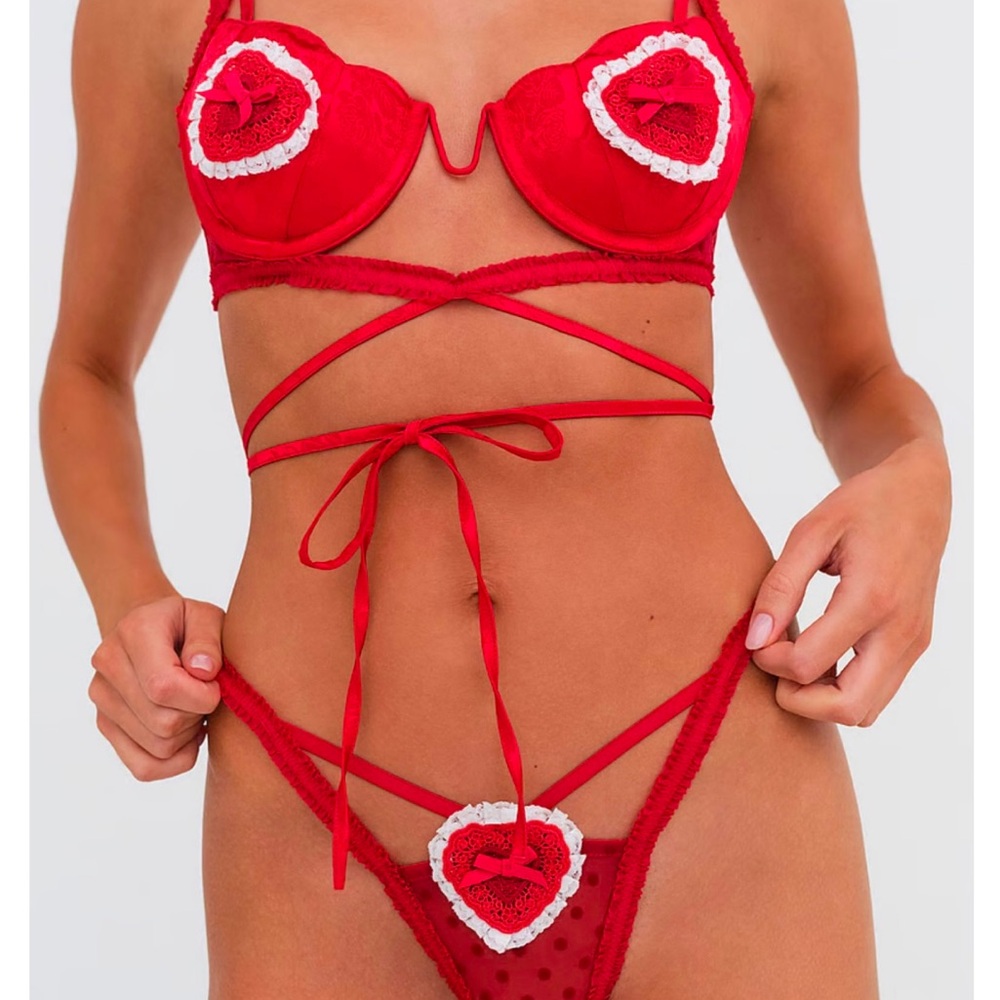 FOR LOVE & LEMONS VELMA THONG PANTY!  ***PAIR WITH VELMA BRA***